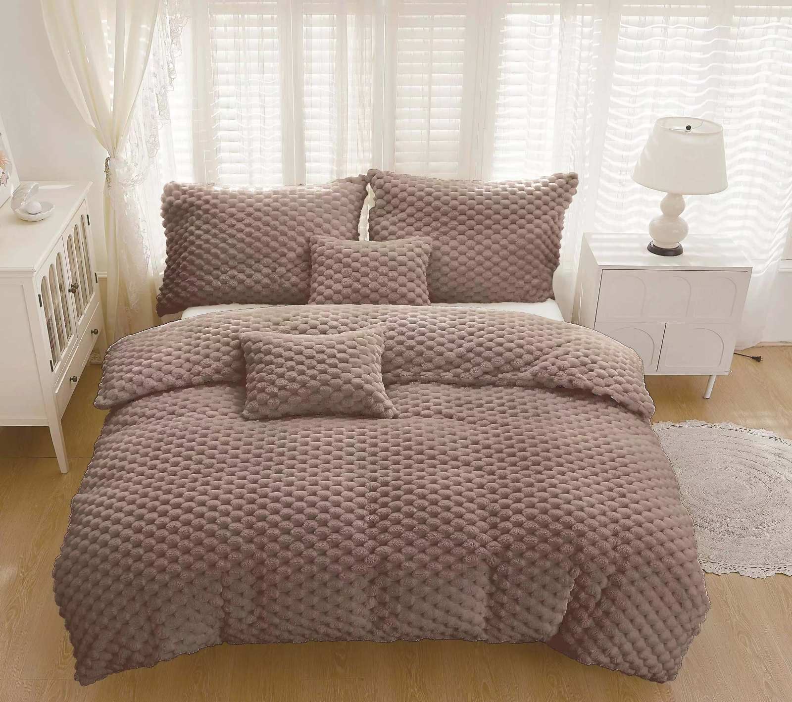 3dílne Mikroplyšové povlečení Exclusive sweet tmavě hnědé 200x140cm+90x70cm TiaHome